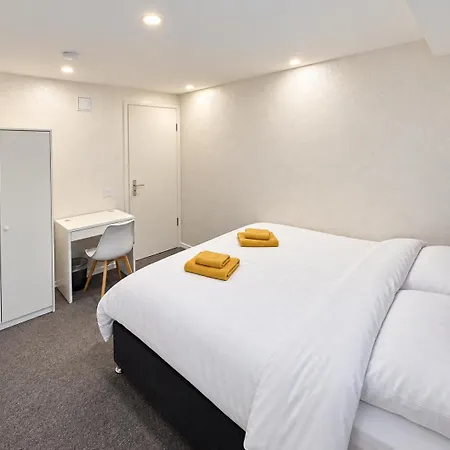 Hostel Ermar *