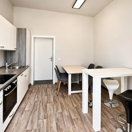 Ermar Hostel *